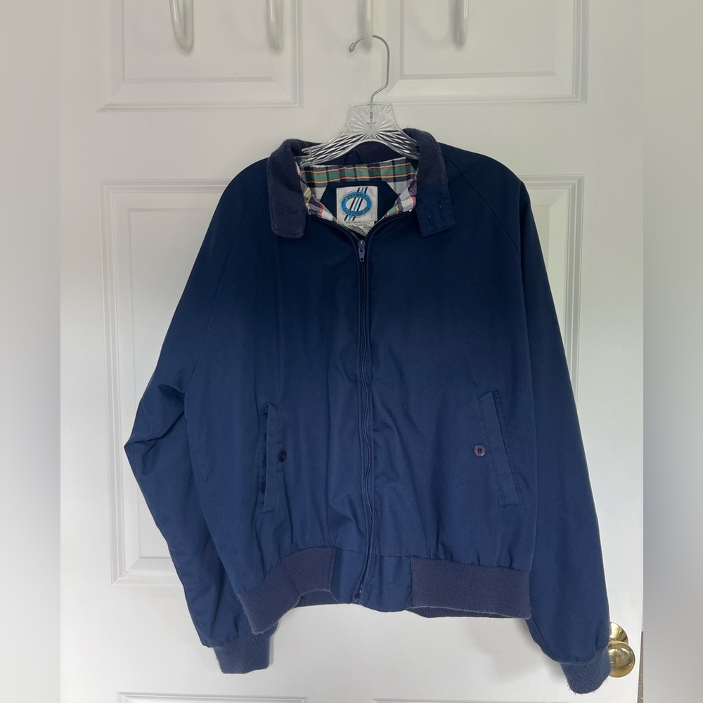 Men’s navy light weight jacket